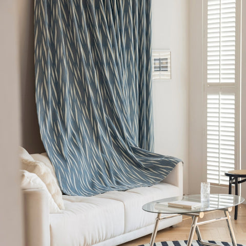 Cortina opaca con estampado en zigzag de estilo moderno