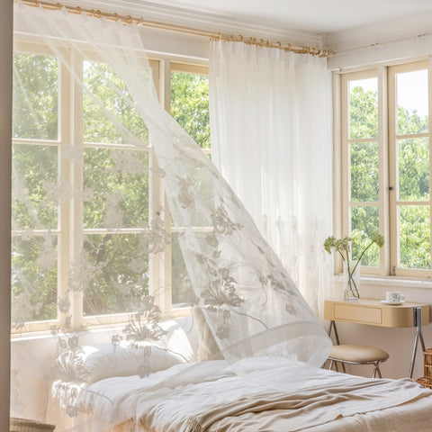 Velo blanco bordado flores beige estilo romántico para dormitorio