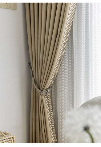 Cortina beige dorada de moda