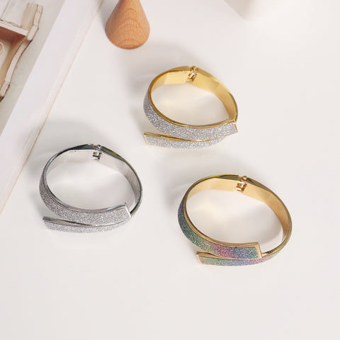 Clip de cortina de metal de lujo.