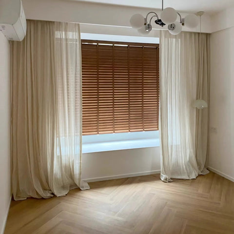 Sala de estar de lino transparente elegante