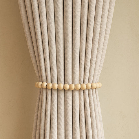Cortina blanca y beige.
