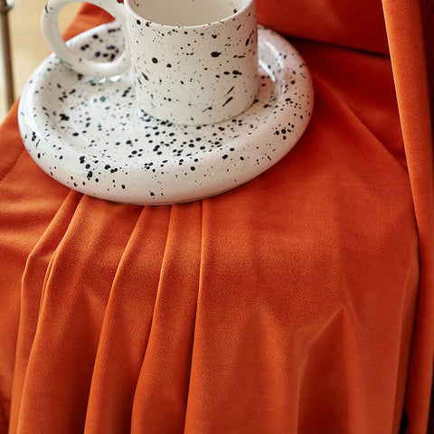 Cortina de terciopelo naranja