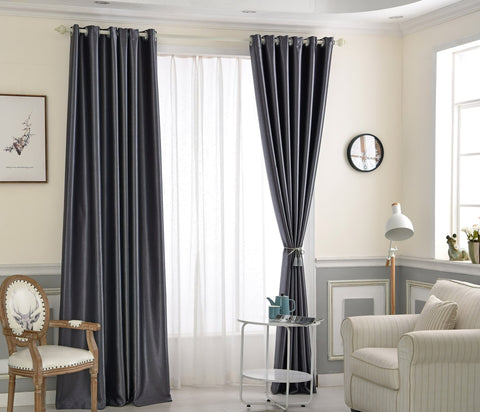 Cortina de raso gris