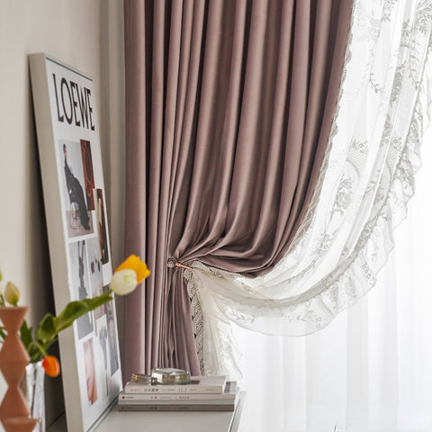 Sala De Estar Con Cortina Rosa