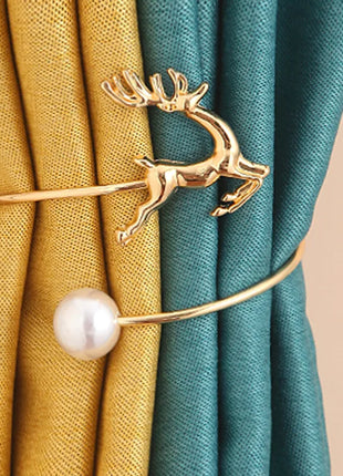 Elegante alzapaños de cortina con ciervos y perlas