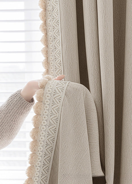 Beige pompom chenille